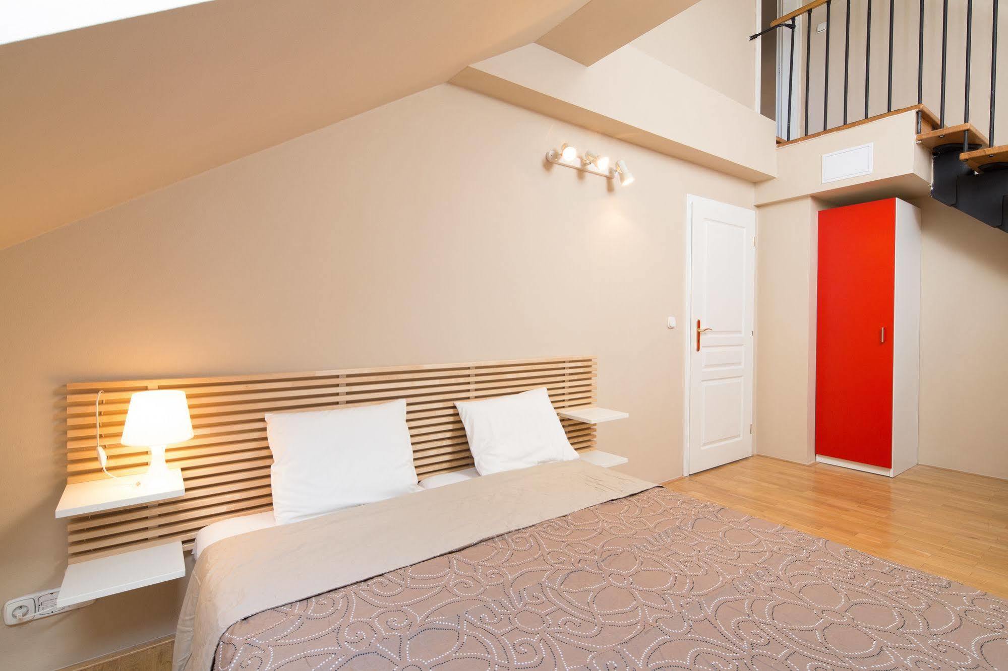 Picasso Apartments Πράγα Εξωτερικό φωτογραφία